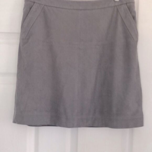 Vince Camuto Light Gray Y2K Skirt Size 6 - Picture 1 of 3